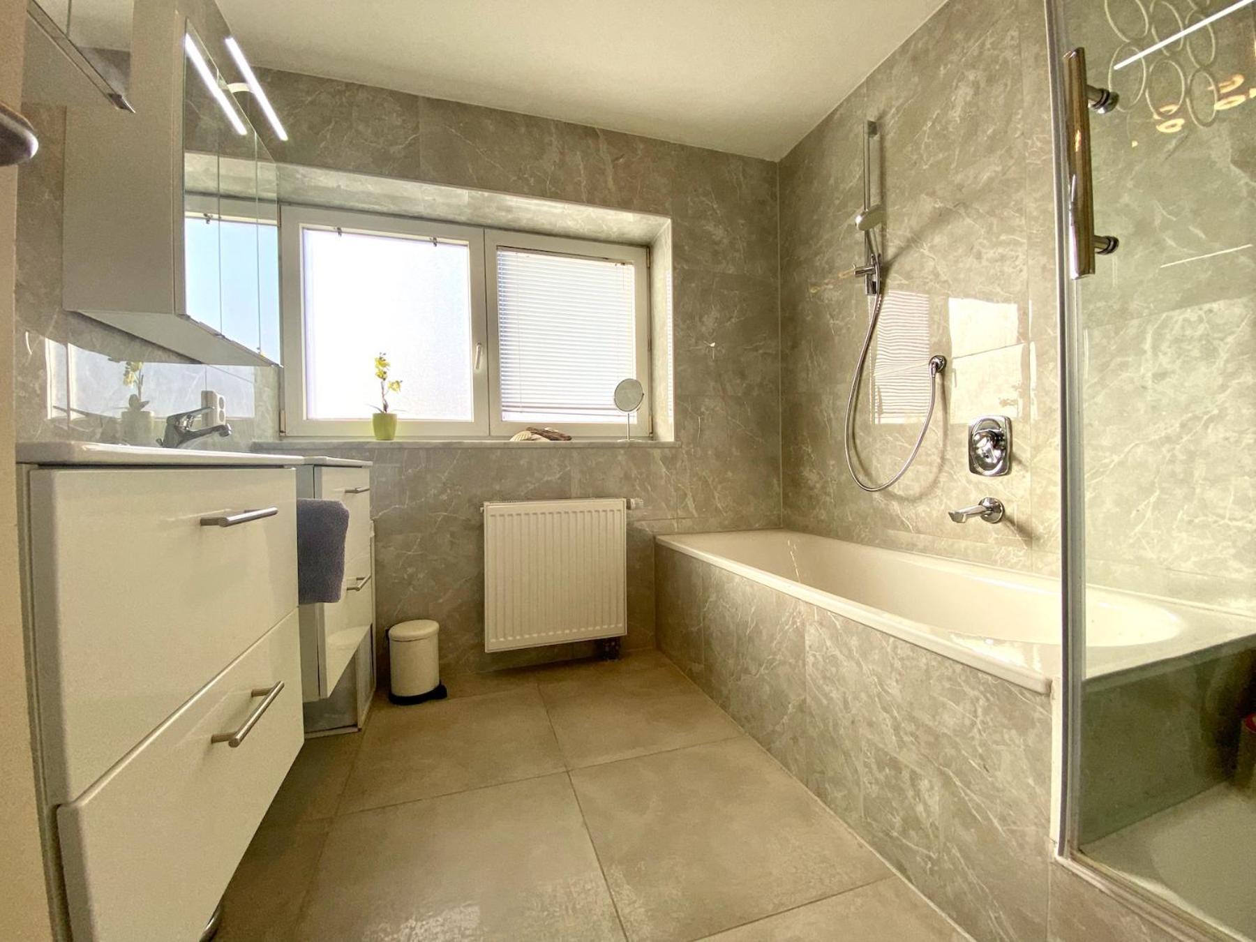 Ferienwohnung Riva - Wohlfuehloase In Ruhiger Lage リンダウ エクステリア 写真